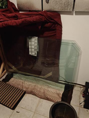 Gratis 3 stuks Glaspaneel 92x136 cm met schuine hoeken beschikbaar voor biedingen