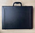 Zwarte Attache koffer Cavalet, Overige materialen, Gebruikt, Slot, Minder dan 50 cm