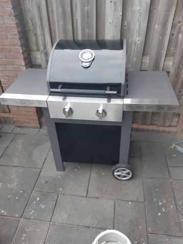 JAMIE OLIVER barbecue 2 branders  beschikbaar voor biedingen