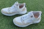 Witte Nubikk Herensneakers mt 43 zgan, Kleding | Heren, Schoenen, Ophalen of Verzenden, Zo goed als nieuw, Wit