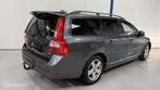 Volvo V70 2.5FT Momentum AUTOMAAT / YOUNGTIMER, Auto's, 2521 cc, 750 kg, 1583 kg, 5 cilinders
