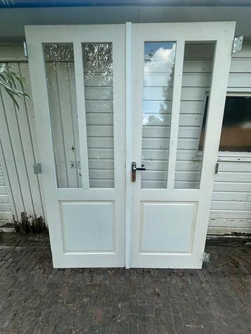 Klapdeuren met glas voor binnen beschikbaar voor biedingen