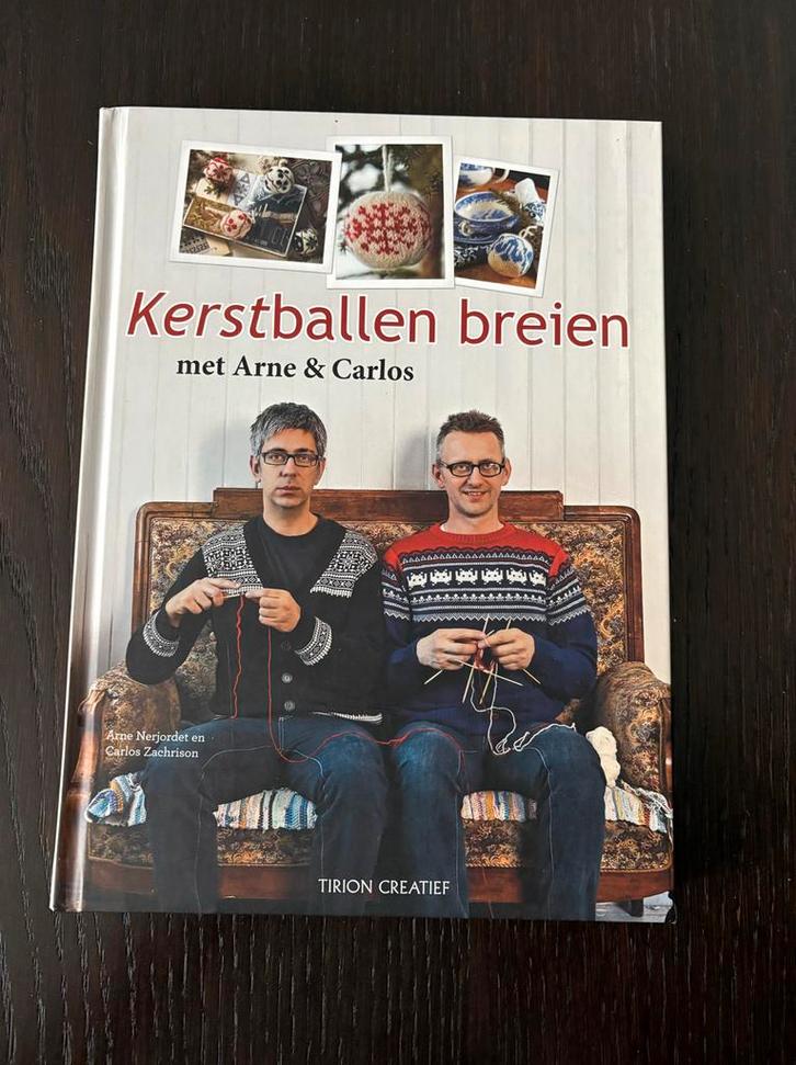 Kerstballen Breien met Arne & Carlos, Boeken, Hobby en Vrije tijd, Nieuw, Breien en Haken, Ophalen of Verzenden