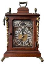 Staande klok, Ophalen