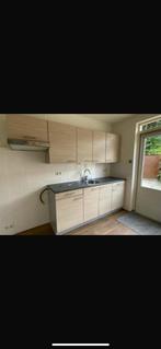 Keukenblok met bovenkasten vanaf 22 nov beschikbaar, Huis en Inrichting, Keuken | Complete keukens, Gebruikt, Bruin, Enkelwandige keuken