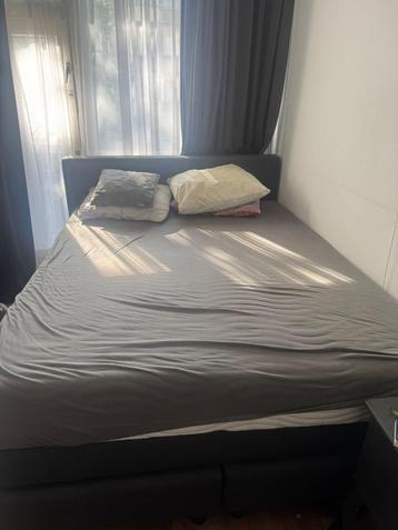 Tweepersoonsbed - 140x200 - Zo goed als nieuw