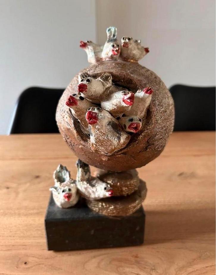 Uniek keramisch beeld 'Vogelfamilie', Antiek en Kunst, Kunst | Beelden en Houtsnijwerken, Ophalen of Verzenden