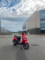 zip 4takt 50cc, Fietsen en Brommers, Scooters | Piaggio, Ophalen, Zo goed als nieuw, Benzine, Zip