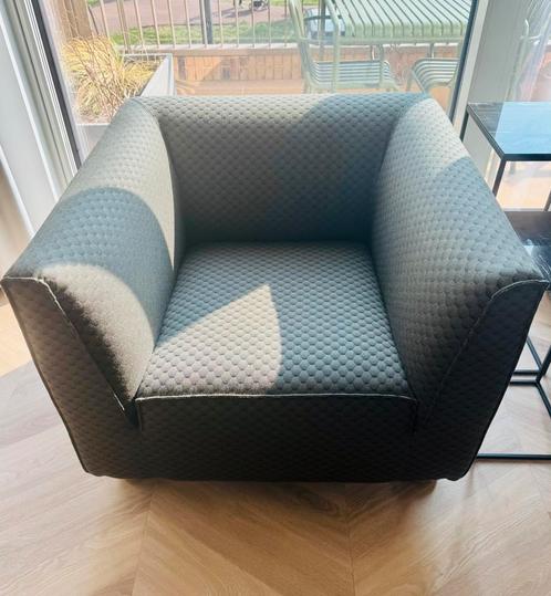 Modern Armchair & Loveseat – Great Condition, Huis en Inrichting, Banken | Sofa's en Chaises Longues, Ophalen