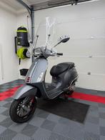 Vespa Sprint 2018 Full Option - Chrome, Windscherm, 10k km, Gebruikt, Overige modellen, Maximaal 45 km/u, Ophalen of Verzenden