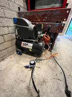 Ferm FCO-1524 8 bar 24 liter compressor, Doe-het-zelf en Verbouw, Compressors, Ophalen, Gebruikt, 6 tot 10 bar, Minder dan 25 liter