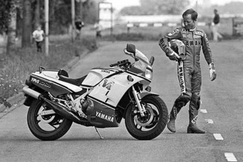 Org z/w foto 20x30 cm Kenny Roberts + Yamaha YPVS RD500 V4, Verzamelen, Automerken, Motoren en Formule 1, Nieuw, Motoren, Verzenden