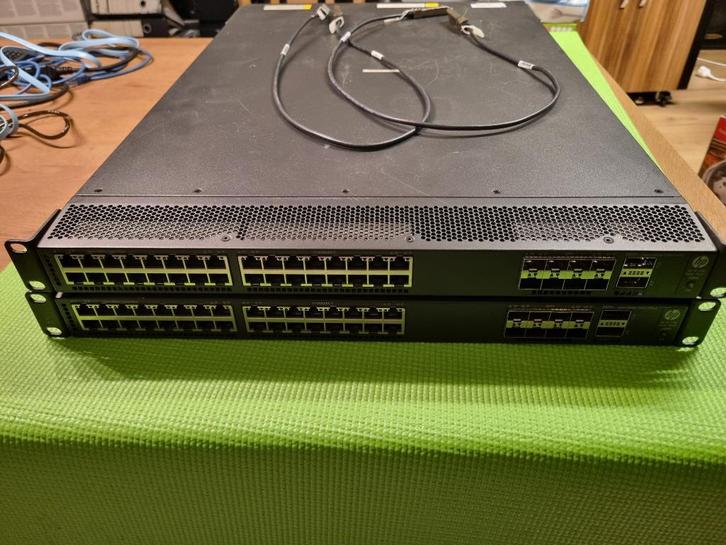 HP FlexFabric 5700-32XGT-8XG-2QSFP+ 10 Gb switches, Computers en Software, Netwerk switches, Gebruikt, Ophalen