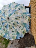 Parasol met voet, Ophalen, Zo goed als nieuw