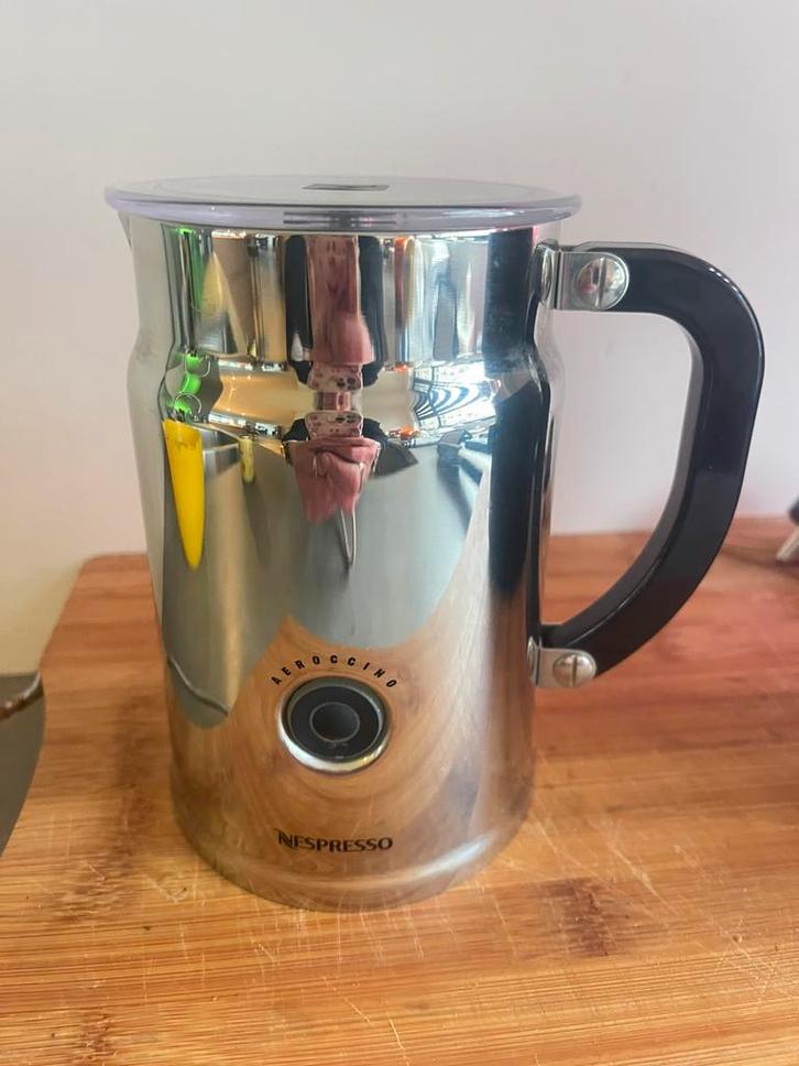 Nespresso aeroccino melkopschuimer LET OP, Witgoed en Apparatuur, Melkopschuimers, Zo goed als nieuw, Ophalen