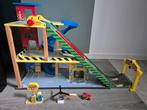 Houten speelgoed garage, Kinderen en Baby's, Speelgoed | Speelgoedvoertuigen, Ophalen, Gebruikt