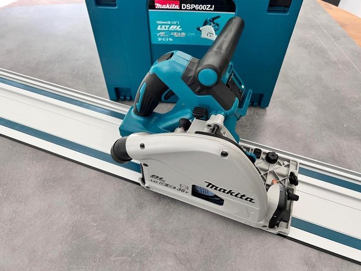 Makita DSP600ZJ2 2x18V accu LXT Invalzaag 165mm +Geleiderail, Doe-het-zelf en Verbouw, Platen en Panelen, Nieuw, Overige materialen