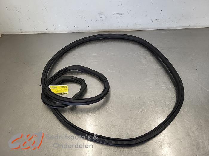 Portierrubber 2Deurs rechts van een Fiat Scudo, Auto-onderdelen, Carrosserie en Plaatwerk, Fiat, Gebruikt, 3 maanden garantie