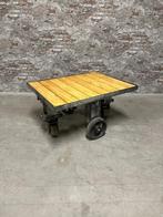 Industriële vintage salontafel op wielen nr1039, 50 tot 100 cm, Metaal, Nieuw, Minder dan 50 cm