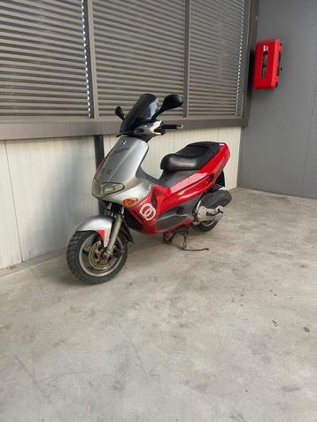 Gilera runner 180cc M07 2t duitse papieren motor scooter beschikbaar voor biedingen