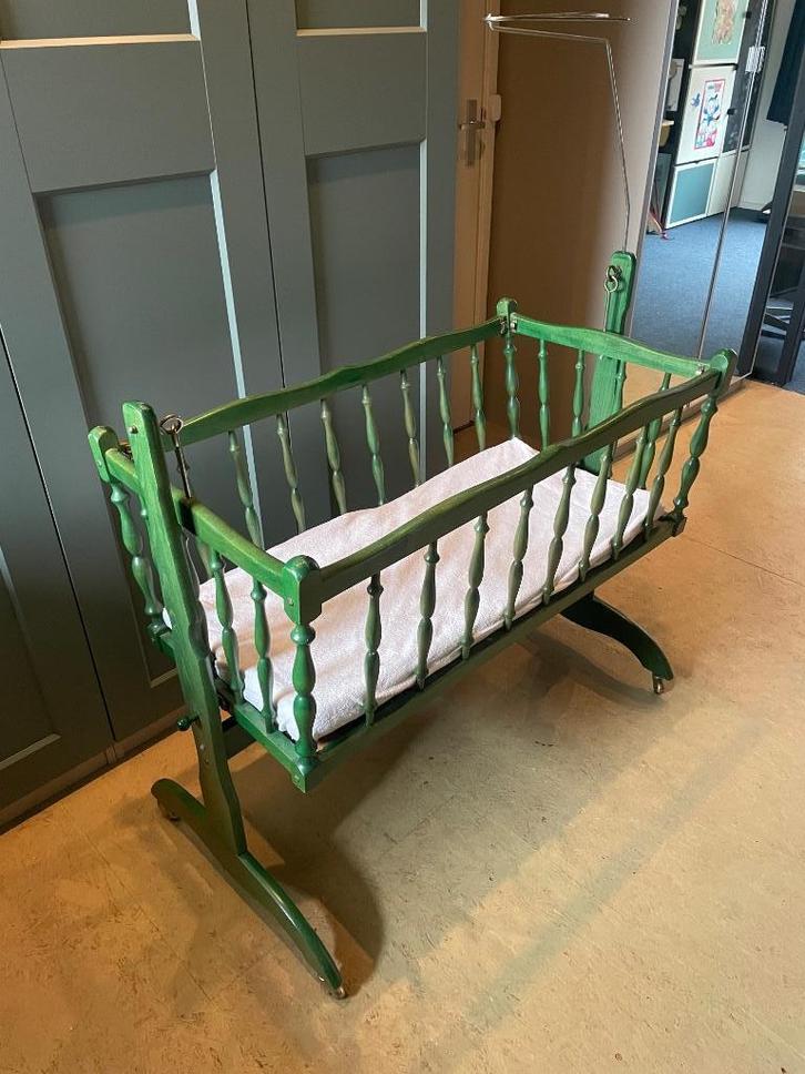 Vintage wiegje, Kinderen en Baby's, Babywiegjes en Ledikanten, Gebruikt, Wieg, Ophalen of Verzenden
