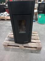 Dielle Pellet CV Kachel 18kW - Efficiënte Verwarming, Ophalen, Gebruikt, Pelletkachel, Vrijstaand