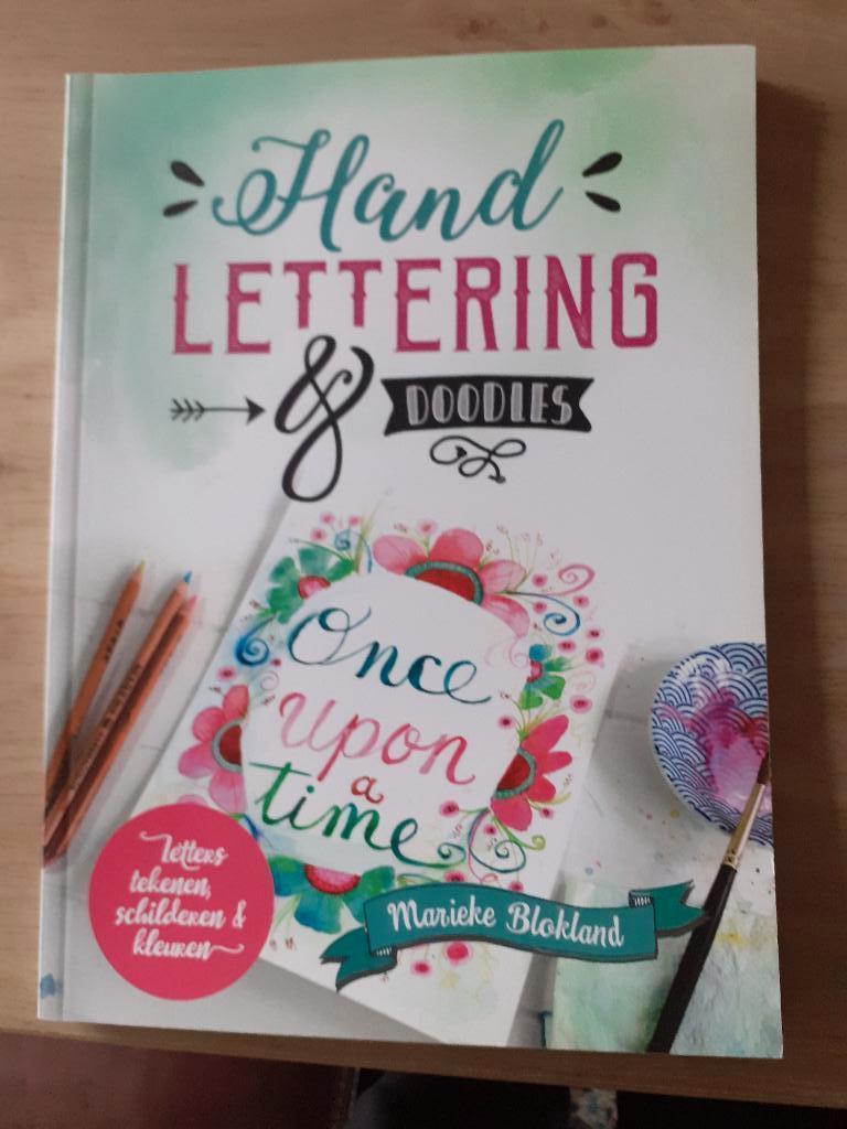 Handlettering boeken, Ophalen of Verzenden, Zo goed als nieuw, Tekenen en Schilderen