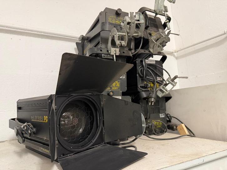 Strand Lighting Cantata PC theaterspot + barndoors, Muziek en Instrumenten, Theaterbelichting, Gebruikt, Ophalen of Verzenden