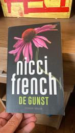 Nicci French - De gunst - special Vriendenloterij, Ophalen of Verzenden, Nicci French, Zo goed als nieuw