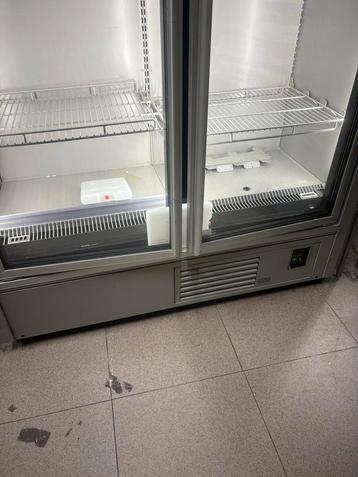 Horeca Koelkast met Dubbele Deur beschikbaar voor biedingen