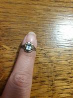 Leuke kleine zilveren ring met steen, Sieraden, Tassen en Uiterlijk, Antieke sieraden, Verzenden, Zilver, Ring