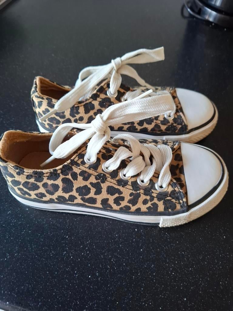 Meisjes gympen maat 29 met leuke print, Gebruikt, Meisje, Sportschoenen, Ophalen of Verzenden