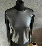 Ruth & Circle mooie zilverkleurige glans top mt S ZGAN, Kleding | Dames, Tops, Maat 38/40 (M), Ophalen of Verzenden, Zo goed als nieuw