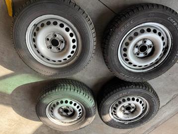 Winter tyre set Transporter 16” beschikbaar voor biedingen