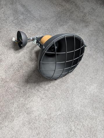 Industriële Hanglamp 30 cm doorsnede beschikbaar voor biedingen