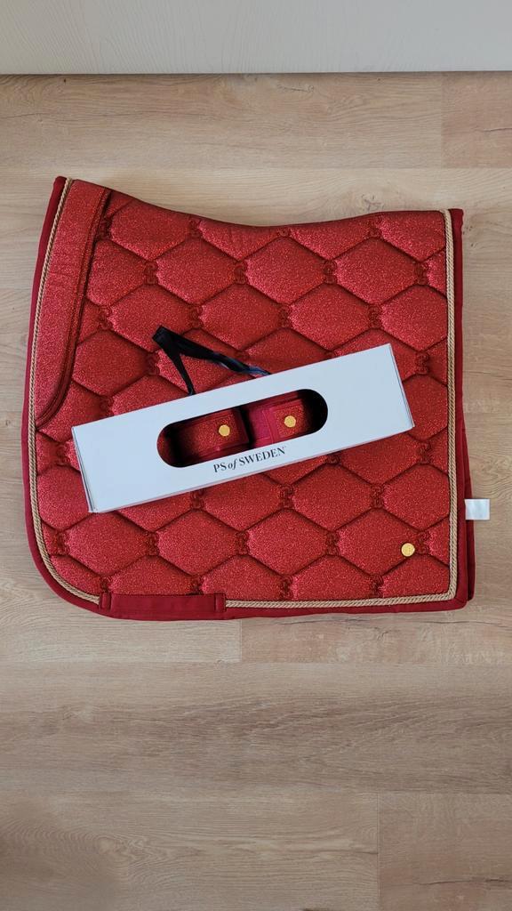 PS of Sweden christmas collection glitter rood/goud, Dieren en Toebehoren, Paarden en Pony's | Dekens en Dekjes, Zo goed als nieuw