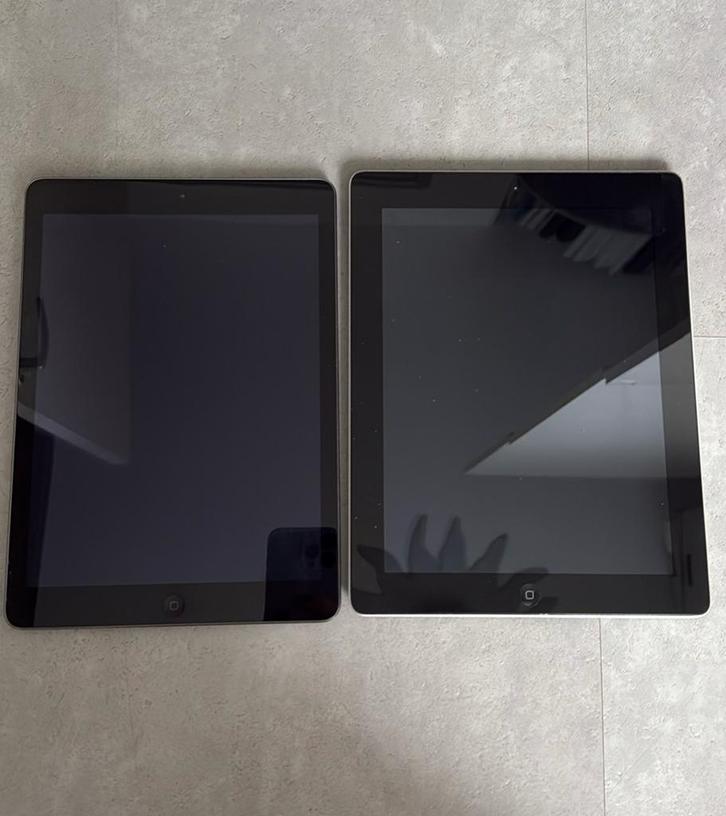 2 Apple iPads, Computers en Software, Apple iPads, Zo goed als nieuw, Apple iPad Air, 10 inch, 16 GB, Wit, Ophalen of Verzenden
