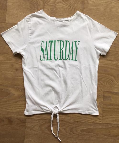 Wit shirt top korte mouw tekst Saturday maat S, Kleding | Dames, T-shirts, Zo goed als nieuw, Maat 36 (S), Wit, Korte mouw, Ophalen of Verzenden