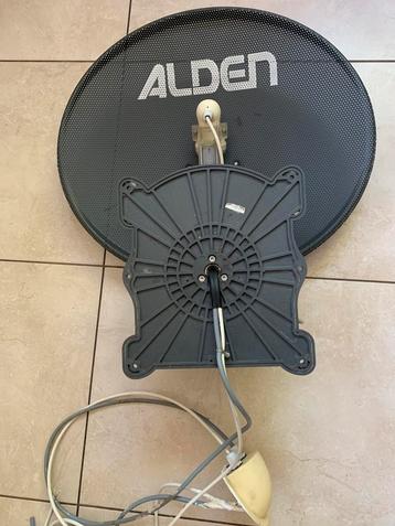 Alden volautomatische schotelantenne beschikbaar voor biedingen