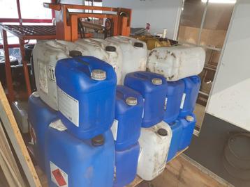 Jerry cans  20 , 30 en 60 liter. beschikbaar voor biedingen