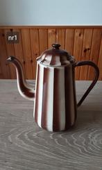 2 EMAILLE BRUINE GESTREEPTE KOFFIEPOTTEN., Ophalen of Verzenden