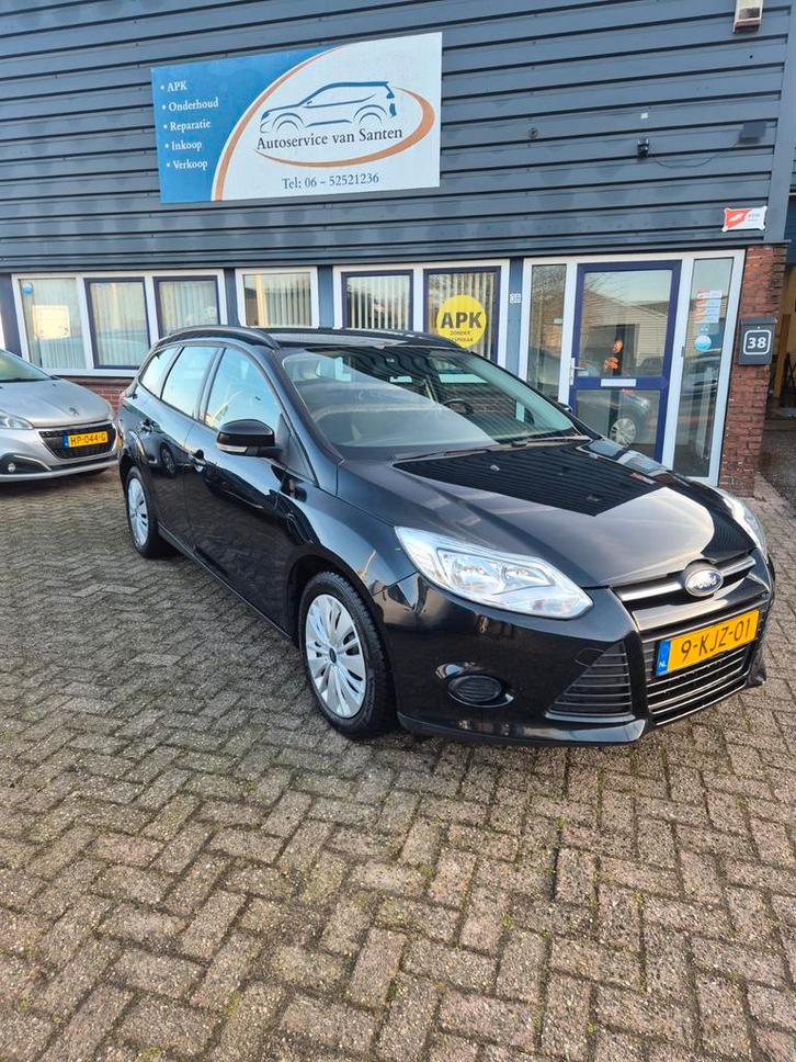 Ford Focus 1.0 Ecoboost 74KW Wagon 2013 Zwart, Auto's, Ford, Particulier, Focus, ABS, Airbags, Airconditioning, Alarm, Bluetooth