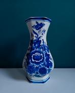 Vaas Royal Delfts Blauw, Huis en Inrichting, Woonaccessoires | Vazen, Blauw, Aardewerk of Porselein, Ophalen of Verzenden, Zo goed als nieuw