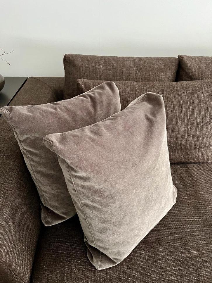 Sierkussen 2x | Kussen | Velvet | 50x50 cm | Carlucci | City, Huis en Inrichting, Woonaccessoires | Kussens, Zo goed als nieuw