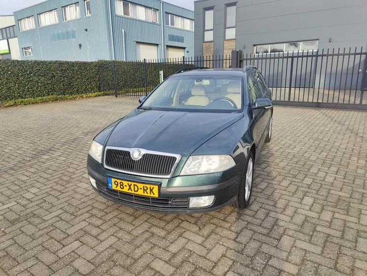 Skoda Octavia Combi 2.0 FSI Elegance 2007 nw apk, Auto's, Skoda, Bedrijf, Octavia, ABS, Airbags, Airconditioning, Alarm, Boordcomputer