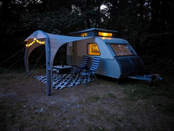 Caravan huren |Retro Kip caravan te huur| Volledige inboedel, Caravans en Kamperen, Verhuur