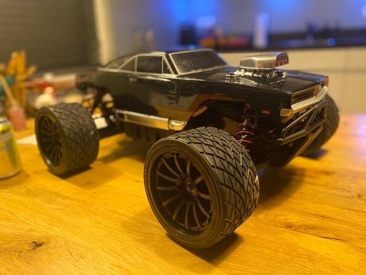 Custom build HPI Savage flux 1/8, Hobby en Vrije tijd, Modelbouw | Radiografisch | Auto's, Zo goed als nieuw, Auto offroad, Elektro