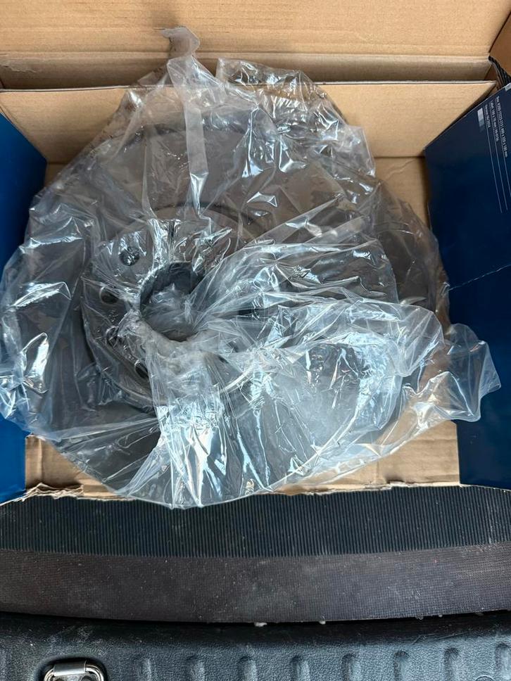 Nieuwe Remschijven voorzijde - Vaico v10-6743, Auto-onderdelen, Remmen en Aandrijving, Volkswagen, Nieuw, Ophalen of Verzenden