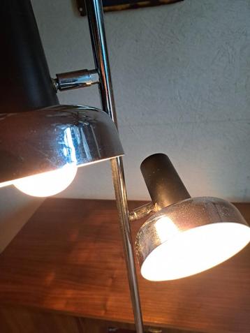 Vintage retro vloerlamp  beschikbaar voor biedingen