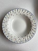 8 bordjes Johnson brothers Melody servies vintage bloem 1980, Keramiek, Ophalen of Verzenden, Zo goed als nieuw, Bord(en)